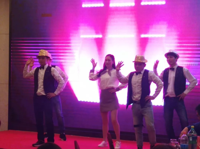 相聚鵬基，歌舞迎新春 共譜新藍(lán)圖！